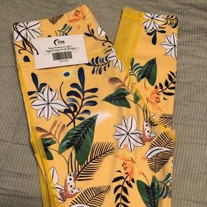 Zyia Floral Reflective Light n Tight Leggings